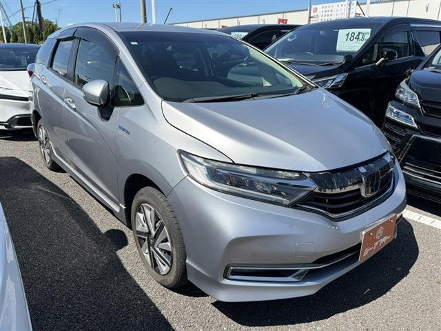 シャトル 1.5 ハイブリッド ホンダセンシング 4WD 禁煙車 Carrozzeriaナビ バックカメラ