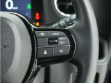◆アダプティブクルーズコントロール◆予め設定した車速内でクルマが自動的に加減速。前走車との適切な車間距離を維持しながら追従走行します。【LKAS】車線維持支援システムでステアリング操作を支援。