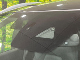 【スマートブレーキサポート】走行中に前方の車両等を認識し、衝突しそうな時は警報とブレーキで衝突回避と被害軽減をアシスト。より安全にドライブをお楽しみいただけます。