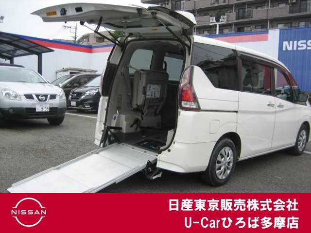日産 セレナ 