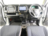 ポップなインテリアのハスラー。オシャレな内装に運転時の気分も上がります♪