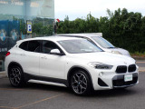 BMW在庫保有台数常時100台以上!ご来店の際はBMW本店(厚木市下荻野140-1)にご来店ください!弊社自慢の全天候型ショールーム!BMW在庫保有台数常時100台以上ございます!