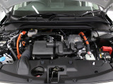 【エンジンルーム】Hondaならではの走り、i-VTECエンジン!街中や坂道での加速や高速道路での力強さが特徴です♪