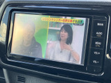 停車中には、地上デジタル放送をお楽しみいただけます。休憩時間などにリラックスできる空間を提供します。