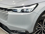【シーケンシャルターンランプ付きLEDヘッドライト】人気の『流れるウィンカー』付きのLEDヘッドライトを装備♪高級感はもちろん、点灯時は存在感たっぷりで他車からも認識されやすく安心です。