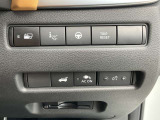 運転席まわりの画像です。