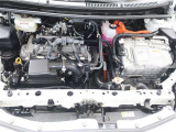 普段はあまり見ないエンジンルーム内も綺麗に仕上げています。見えないところも清潔に保ちたいですよね。