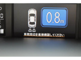 ディスプレイコーナーセンサー。障害物との距離が表示されますのでバックカメラとプラスでついて高い安心感が持てますね。