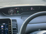メーター内で様々な車の設定やデータの確認もできちゃいます!