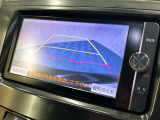 【バックカメラ】運転席から画面上で安全確認ができます。駐車が苦手な方にもオススメな便利機能です。