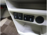 運転席・助手席シートヒーター装備☆ボタンを押せばすぐに暖かくなるので、寒い日に重宝します◎