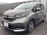 車名の由来:フリードはFreedom(自由)からの造語。従来の常識や定石にとらわれることなく、どこまでも自由な発想で追い求めたクルマという意味。また、free(自由な)+do(行動する)という意味