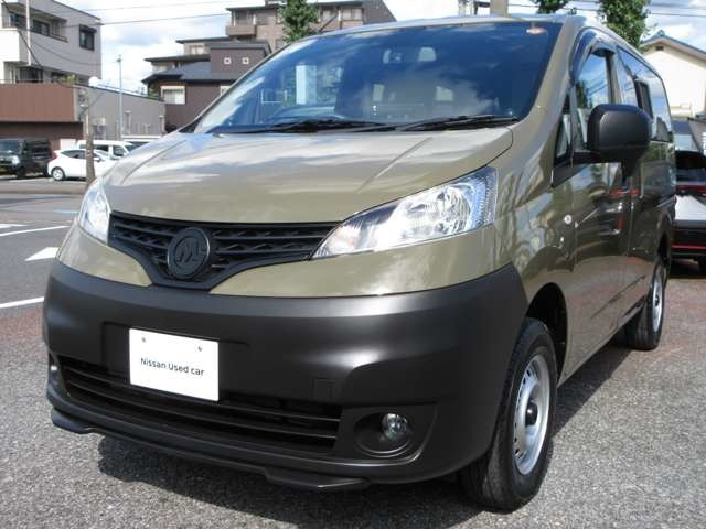 日産 NV200バネットバン 