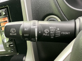 雨天時でもクリアな視界を確保し、安全な運転をサポートします。操作も簡単で、状況に応じて最適なワイパー操作が可能です。快適なドライブを。