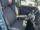 【運転席】しっかりとしたシートで長時間運転でも疲れづらいです★