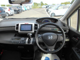 運転席周りです。