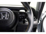 Hondaセンシングの機能のひとつ、アダプティブクルーズコントロール付!アクセルから足を離しても設定したスピードと前車との車間を保ち走行してくれます!車線維持もアシスト☆高速道路で疲労軽減ですね☆