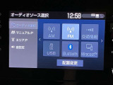 【Miracast】スマホ画面を無線で車載ディスプレイへ映せる快適で便利な機能です。簡単に接続可能です!!