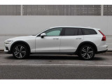 V60クロスカントリー ウルトラ B5 AWD 4WD 