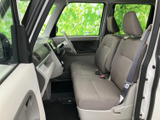 運転しやすいシンプルな操作性です。必要な情報を一目で確認でき、集中して運転できます。快適なドライビングをサポート。