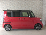 オプションになりますが、ボディーコーティングもご用意しております。新車の輝きに近づき、洗車などのお手入れも楽になりますよ。