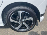 安全・安心な走行のために、納車前にダイハツのクルマを知り尽くしたエキスパートが基本性能に関わる機能や状態を徹底的に点検。消耗部品の交換など法定12ヶ月点検相当の点検・整備を実施しております
