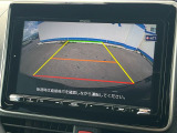【バックカメラ】駐車時に後方がリアルタイム映像で確認できます。大型商業施設や立体駐車場での駐車時や、夜間のバック時に大活躍!運転スキルに関わらず、今や必須となった装備のひとつです!