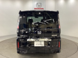 購入後も自社指定整備工場完備でお客様の愛車をしっかりサポート致します!御納車時には安全かつ安心してお乗り頂けるようホンダ専門知識を持つ整備スタッフが点検・整備・装備も説明をしてお渡ししております。