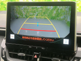 後方確認モニターで、駐車時の安全性を向上させます。狭い場所でもスムーズな車庫入れが可能です。運転に自信のない方にも便利です。