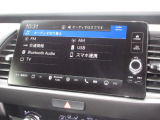 ナビゲーションはホンダコネクトディスプレイを装着しております。AM、FM、Bluetooth、フルセグTVがご使用いただけます。初めて訪れた場所でも道に迷わず安心ですね!