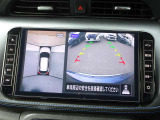 アラウンドビュー☆空から見下ろすような視点で、スムーズな駐車と安全確認をサポート!運転の心強い味方になってくれます♪