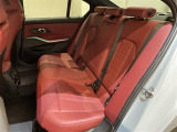 3シリーズセダン 320d Mスポーツ 4WD 本革シート