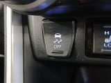 VSC(滑りやすい路面での横滑りを抑え車両の安定性を保つための機能)搭載ですが、雪道などから脱出する時はOFFすると脱出しやすくなる場合があります