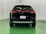 後席の窓には外から車内が見えにくくなるプライバシーガラスを採用。周りを気にせずリラックスして過ごせます