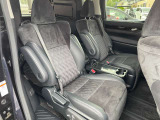 広々とした車内をぜひ一度ご覧になってください!大きなダメージもなく良好な状態となっております。