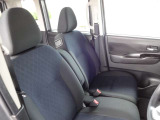 運転席シート画像になります。