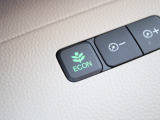 ECONスイッチの効果とあなたの運転で、クルマと力をあわせ「燃費向上=ガソリン代の節約=CO2 削減」のチャレンジをお楽しみください。