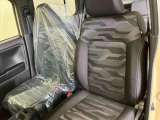 フロントシートです。ゆったり運転ができます。長距離ドライブもラクラク♪♪