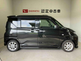 車両右側面からの写真になります。車をご覧になりたい時はお気軽に最寄りの店舗へご相談下さい。