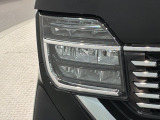 LEDヘッドライトは、点灯の瞬間から最大光量を発揮し、突然暗くなるトンネルなどでの安定感を高めます。