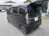 中古車にもボディーコーティング施工できます。一度ボディを磨いてから施工しますので、光沢のある綺麗な状態でお乗りいただけます。お気軽にご相談下さい。