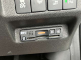 ETC付です。高速道路料金所での小銭の出し入れや雨天時における窓の開閉などの煩わしさが解消出来ます♪料金所の通過もスムーズで快適ですよ☆