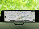 鮮明な高精細画面で、目的地までスムーズなナビゲーションをサポート。道に迷う心配なく、快適なドライブをお楽しみいただけます。