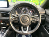 【純正革巻きステアリング】上質な革を使用することで、手にしっかり馴染みとても運転しやすいハンドルです♪