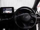 運転席に座ると☆こんな感じです♪