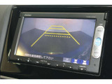 バックカメラが装備されており、後方の安全確認はもちろんのこと狭い場所での駐車や雨の日・夜間など視界の悪いコンディションでのストレスの軽減にもなります!