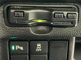 視認性の高いメーター類で、運転に必要な情報をしっかり把握。直感的に操作できるデザインで、運転に集中できます。