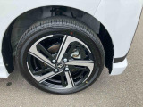納車前にはプロのメカニックが点検、整備を行いますので安心してお乗り頂けます!!