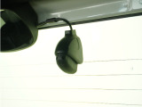 ◆リアにもドライブレコーダーを装備しております◆映像・音声などを記録する自動車用の装置です。もしもの事故の際の記録はもちろん、旅行の際の思い出としてドライブの映像を楽しむことができます。