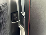 全方位モニター付メモリーナビゲーション スズキコネクト対応通信機装着車 フルセグTV 2WD 元当社試乗車 両側電動スライドドア 電動パーキング オートホールド 禁煙車 新品フロアマット 5046キロ